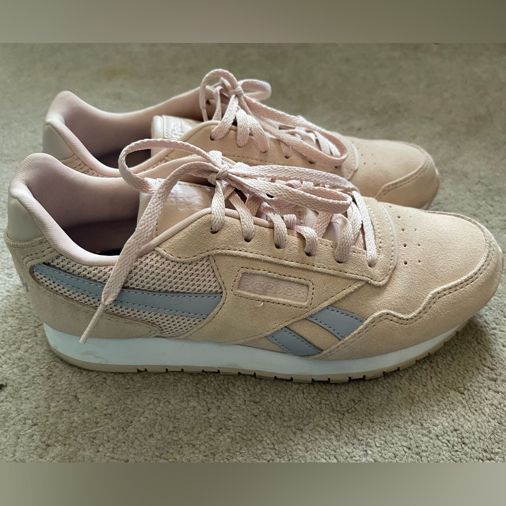Size 8 - Reebok Classic Women's Leather Blush Pink and Light Gray Sneakers
